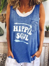 Load image into Gallery viewer, Camiseta sem mangas com strass HIPPIL SOUL e letras impressas em cor sólida