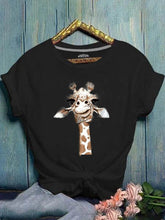Load image into Gallery viewer, Camiseta feminina girafa multicolorida com estampa casual redonda