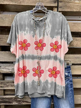 Load image into Gallery viewer, Camiseta de mujer con cuello redondo y estampado floral