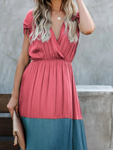 Load image into Gallery viewer, Black short sleeve V-neck dress