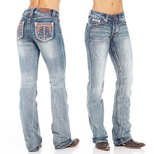 Load image into Gallery viewer, Jeans feminino desbotado com strass bootcut - azul claro