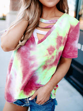 Load image into Gallery viewer, Camiseta holgada de manga corta con cuello de pico para mujer
