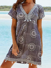 Load image into Gallery viewer, Vestido de borlas estampado con cuello de pico para mujer