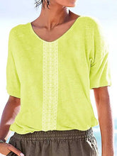 Load image into Gallery viewer, Women's T-shirt with round neck and vintage print