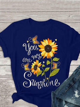 Load image into Gallery viewer, VOCÊ É MEU SOL Camiseta feminina de manga curta com estampa borboleta redonda decote