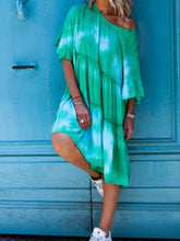 Load image into Gallery viewer, Round neck dress with midi sleeves and round neck