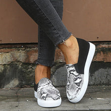 Load image into Gallery viewer, Comfortable leopard casual shoes for women