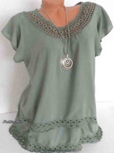 Load image into Gallery viewer, Short-sleeved T-shirt with lace collar