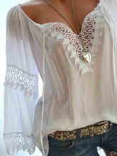 Load image into Gallery viewer, Camisa assimétrica de renda de algodão com decote em V e renda de linho