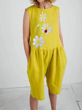 Load image into Gallery viewer, Macacão feminino com estampa floral