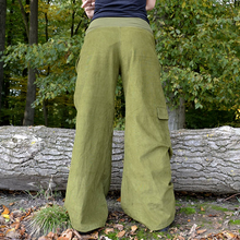 Load image into Gallery viewer, Solid color side pockets for women with wide legs and casual pants.