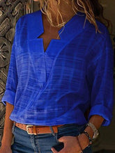 Load image into Gallery viewer, Camisa de manga comprida com decote em V de cor sólida