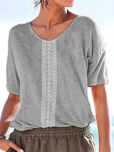 Load image into Gallery viewer, Women's T-shirt with round neck and vintage print