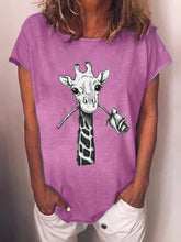 Load image into Gallery viewer, T-shirt vintage com estampa animal e gola redonda