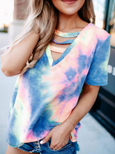 Load image into Gallery viewer, Camiseta holgada de manga corta con cuello de pico para mujer