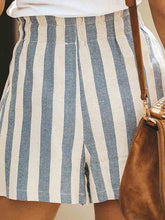 Load image into Gallery viewer, Shorts de bolso de algodão e linho às riscas