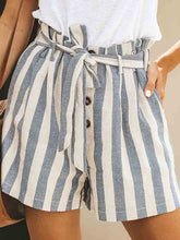 Load image into Gallery viewer, Shorts de bolso de algodão e linho às riscas
