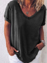 Load image into Gallery viewer, Camiseta larga e confortável com decote em V para mulheres