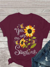Load image into Gallery viewer, VOCÊ É MEU SOL Camiseta feminina de manga curta com estampa borboleta redonda decote