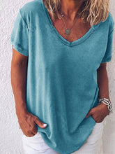 Load image into Gallery viewer, Camiseta larga e confortável com decote em V para mulheres