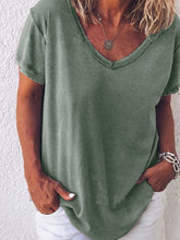 Load image into Gallery viewer, Camiseta larga e confortável com decote em V para mulheres
