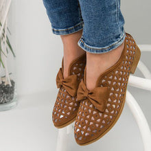 Load image into Gallery viewer, Women's Cut Out Bow Toe Sandals