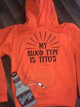 Load image into Gallery viewer, MEU TIPO DE SANGUE É TITO'S Letter Pocket Moletom Feminino