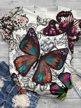 Load image into Gallery viewer, Camiseta feminina de manga curta com estampa borboleta