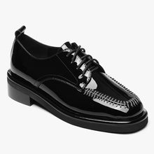 Load image into Gallery viewer, Black / Brown Patent Leather Oxfords