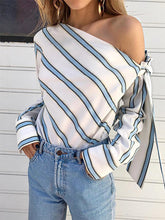 Load image into Gallery viewer, Camisa listrada com mangas compridas e nó diagonal
