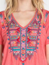 Load image into Gallery viewer, Camiseta confortável bordada à mão para mulheres
