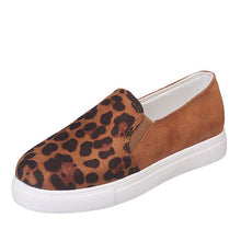 Load image into Gallery viewer, Comfortable leopard casual shoes for women
