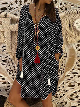 Load image into Gallery viewer, Vestido de bolinhas plus size de algodão e linho
