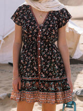 Load image into Gallery viewer, Vestido feminino com estampa boêmia e manga curta
