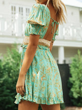 Load image into Gallery viewer, Vestido bohemio corto con manga abullonada y cuello cuadrado
