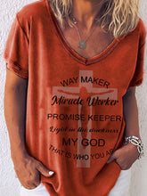 Load image into Gallery viewer, Women's Way Maker Letras Faith Camiseta de manga curta
