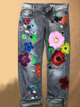 Load image into Gallery viewer, Women's Fashion Printed Straight Jeans
