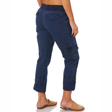 Load image into Gallery viewer, Calça cargo feminina cáqui com bolsos
