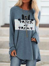 Load image into Gallery viewer, T-shirt longa estampada de TRUQUE OU TRAVESSURA feminino
