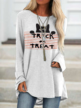 Load image into Gallery viewer, T-shirt longa estampada de TRUQUE OU TRAVESSURA feminino
