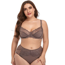 Load image into Gallery viewer, Women's Plus size sexy Underwire Lace Trim Bra Set
