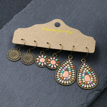 Load image into Gallery viewer, Whitney Statement Earring
