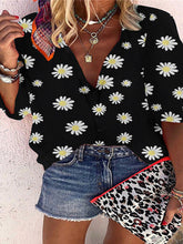 Load image into Gallery viewer, Camisa holgada con estampado de margaritas
