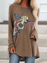 Load image into Gallery viewer, Camiseta feminina com estampa animal de vaca pintada
