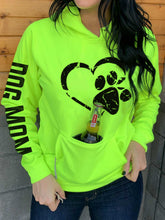 Load image into Gallery viewer, DOG MOM - Moletom com estampa de bolso
