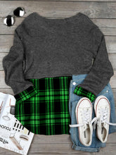 Load image into Gallery viewer, Camiseta feminina de costura xadrez feliz natal
