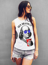 Load image into Gallery viewer, Colete feminino estampado Ben Drankin 'de 4 de julho

