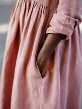 Load image into Gallery viewer, Vestido reto confortável com mangas 3/4
