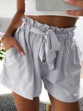 Load image into Gallery viewer, Shorts de mujer con cintura elástica
