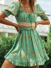 Load image into Gallery viewer, Vestido bohemio corto con manga abullonada y cuello cuadrado
